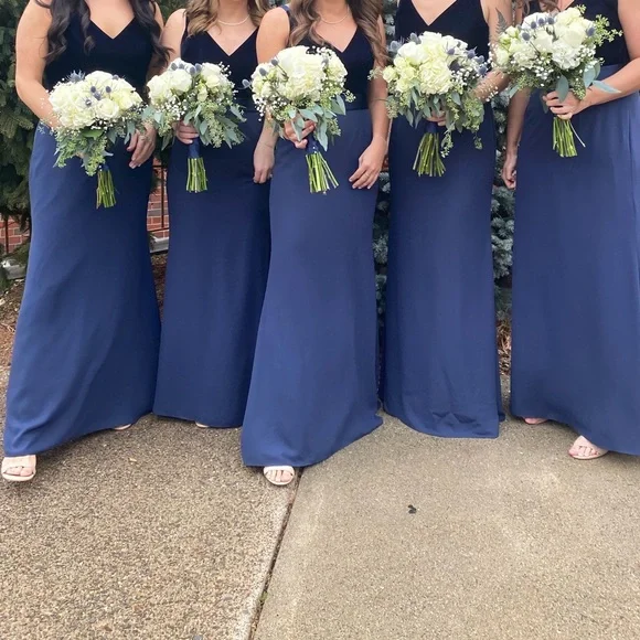 Vera Wang Dress - Picture 3 of 5